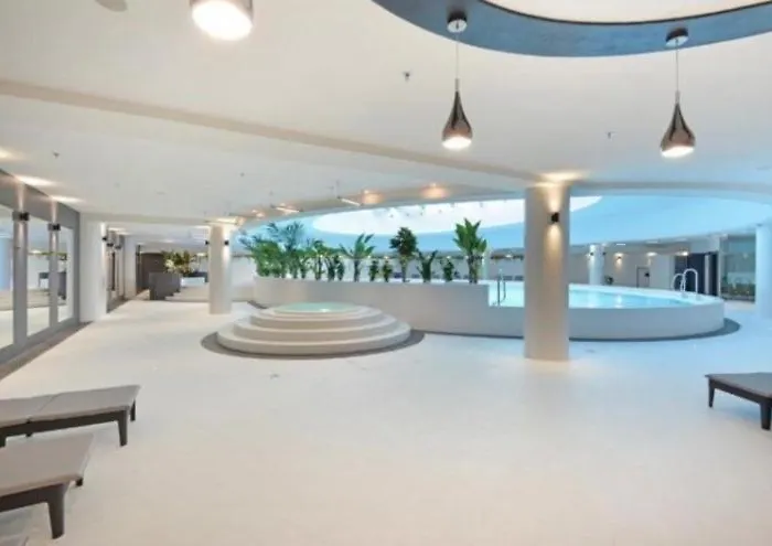 White Sky 26 Hanza Tower Pool Jacuzzi Sauna シュチェチン