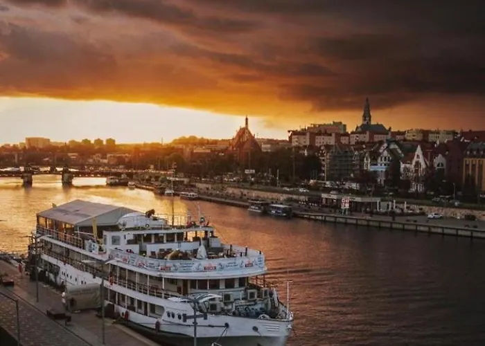 White Sky 26 Hanza Tower Pool Jacuzzi Sauna *